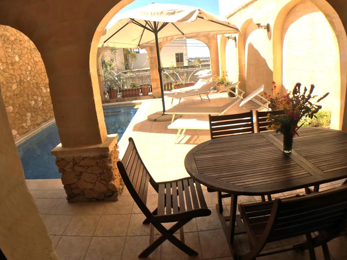 Ad Hoc B&B Il-Pergla ภายนอก รูปภาพ
