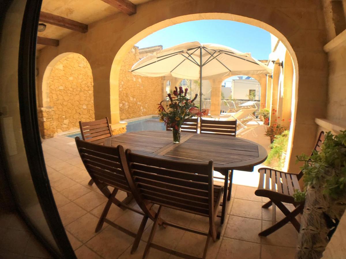 Ad Hoc B&B Il-Pergla ภายนอก รูปภาพ