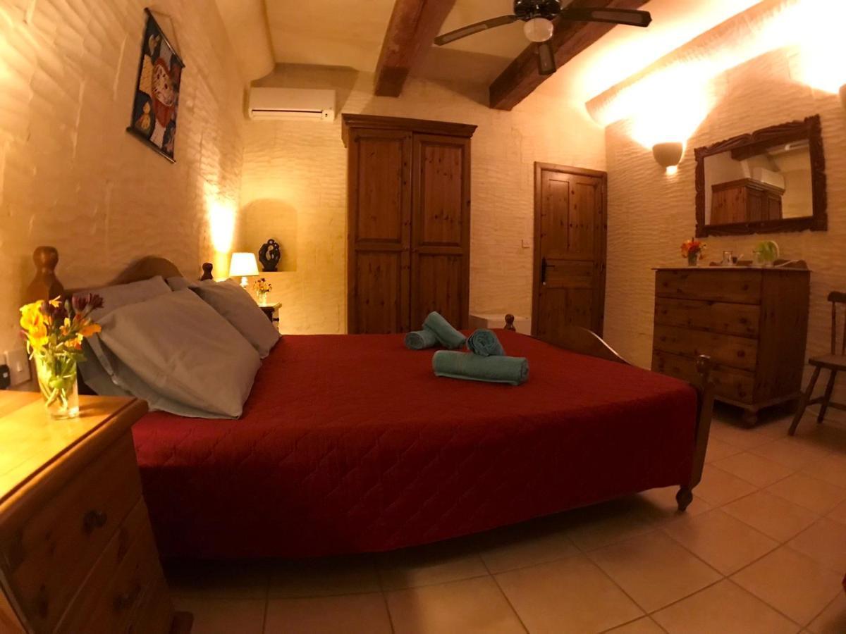 Ad Hoc B&B Il-Pergla ภายนอก รูปภาพ