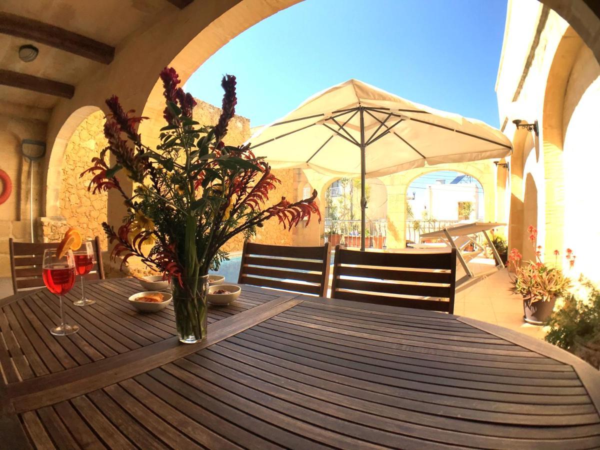 Ad Hoc B&B Il-Pergla ภายนอก รูปภาพ